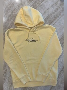 Hollister Must Have Hoodie M Butter Yellow Streetwear EUC